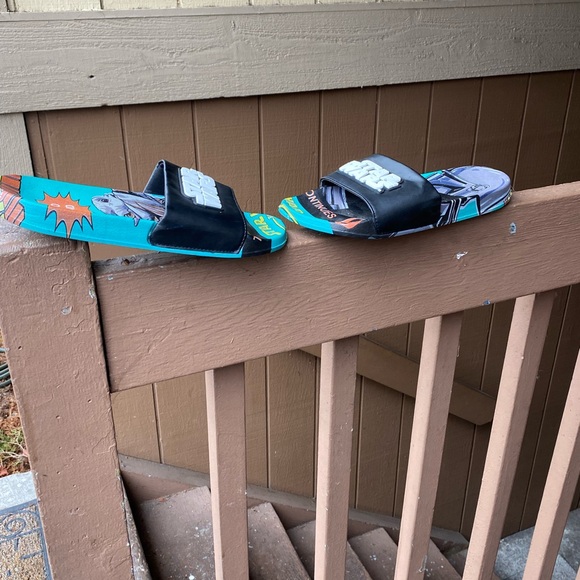 Flip Flops - Picture 1 of 7